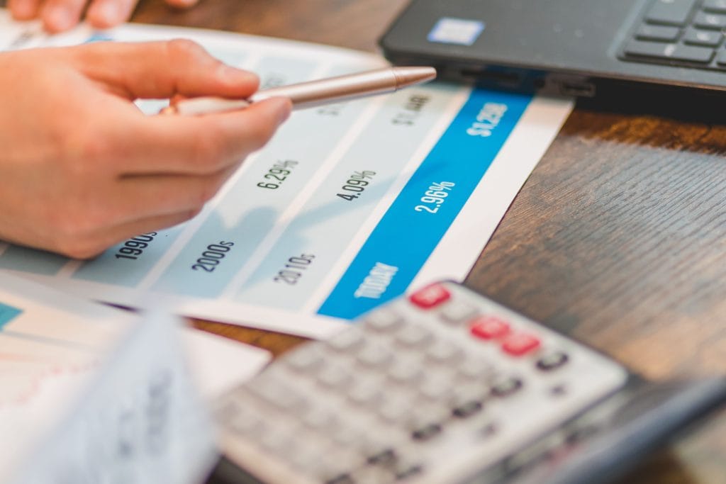 Car insurance cost comparison: factors affecting insurance rates